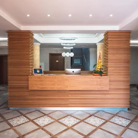 Hotel Sintica 4*