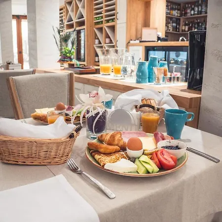 Sintica Hotel Sandanski