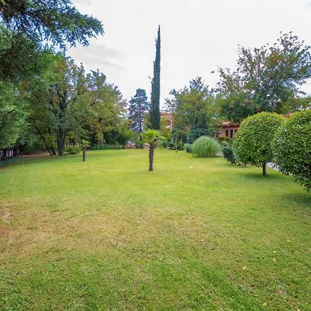 Отель Sintica 4*